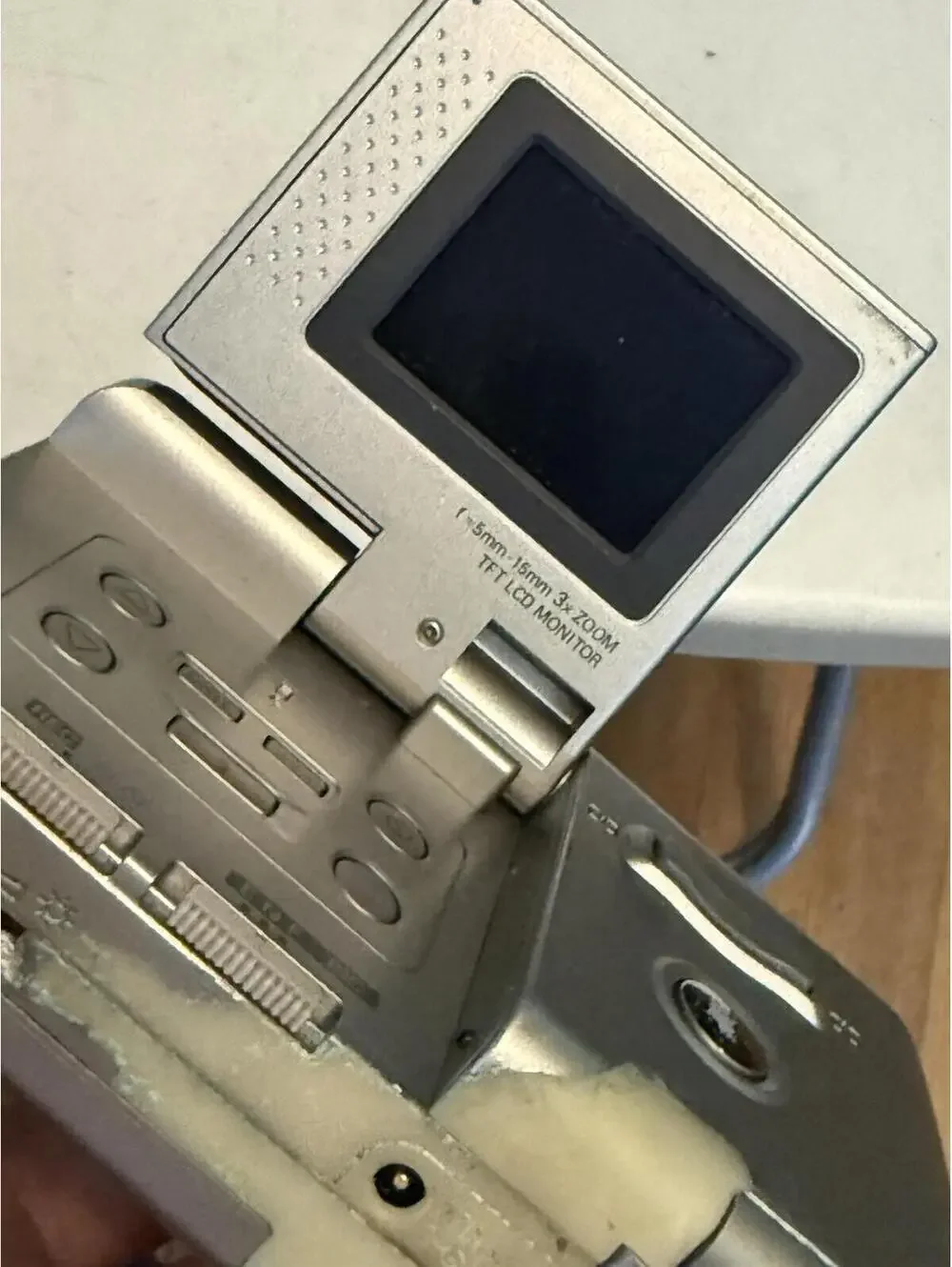 Vintage Ricoh RDC-300Z Digital Camera , (parts Only ) Turns On